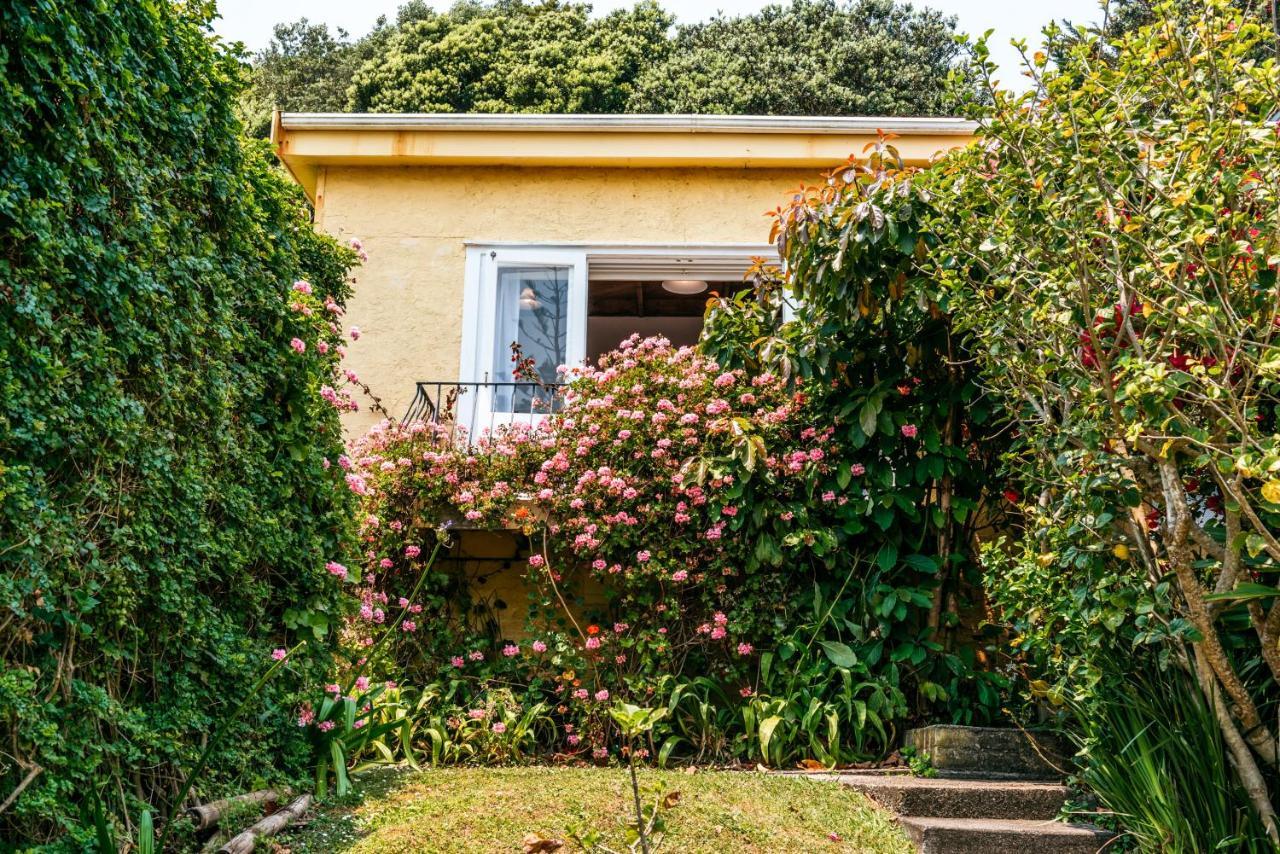 Sunshine Cottage By The Sea - Stay Waiheke Onetangi Ngoại thất bức ảnh